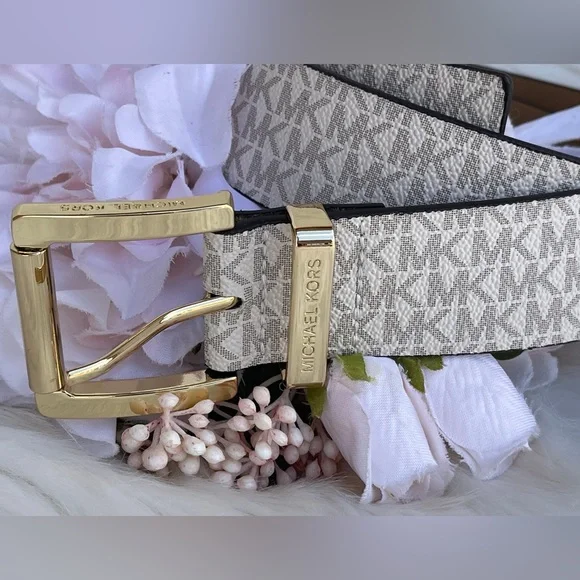 Michael Kors Women's Vanilla Faux Leather Belt - Picture 15 of 16